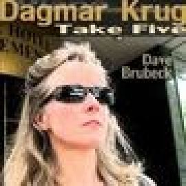 #17 | Dagmar Krug - Numb on piano